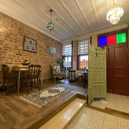 Ciragan's Omnia ホテル